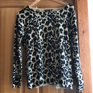 Pretty cheetah print sweater!